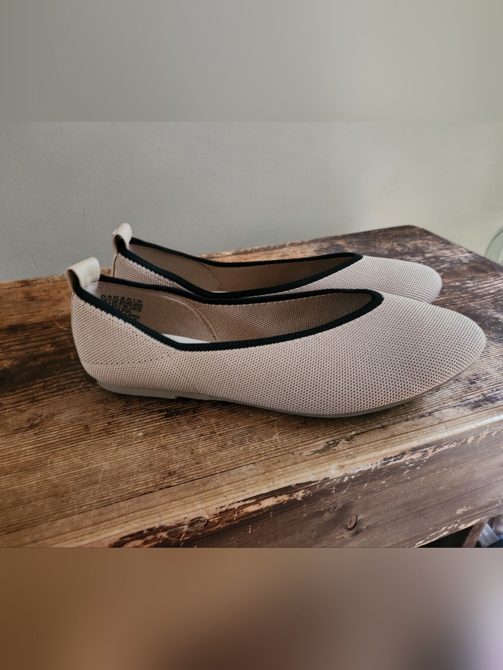 Danskin beige black woven flats shoes 8.5